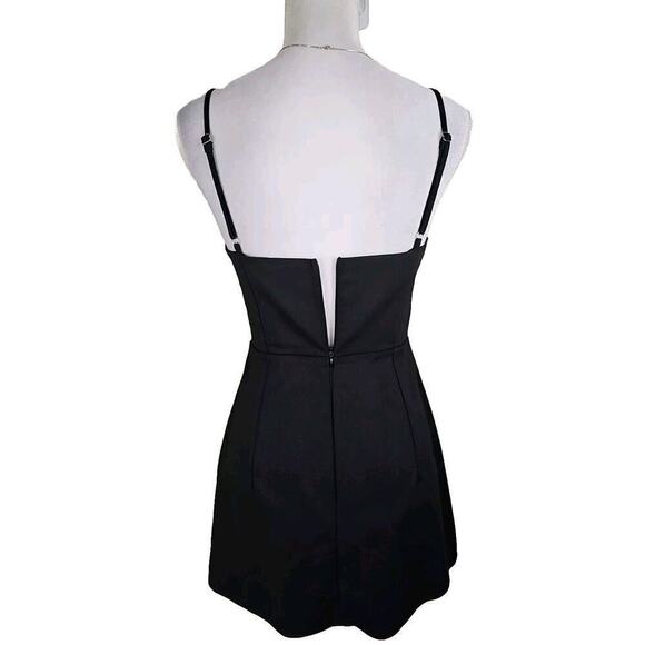 Princess Polly Tristian ~Woman Size US 6~ Black Mini Stretch Dress Unlined. - Picture 6 of 10